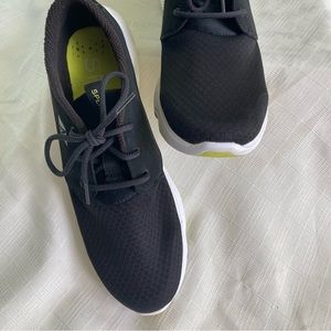 Mens Sperry walking sneaker  9.5 Black/ yellow soles   Light weight. New no tags